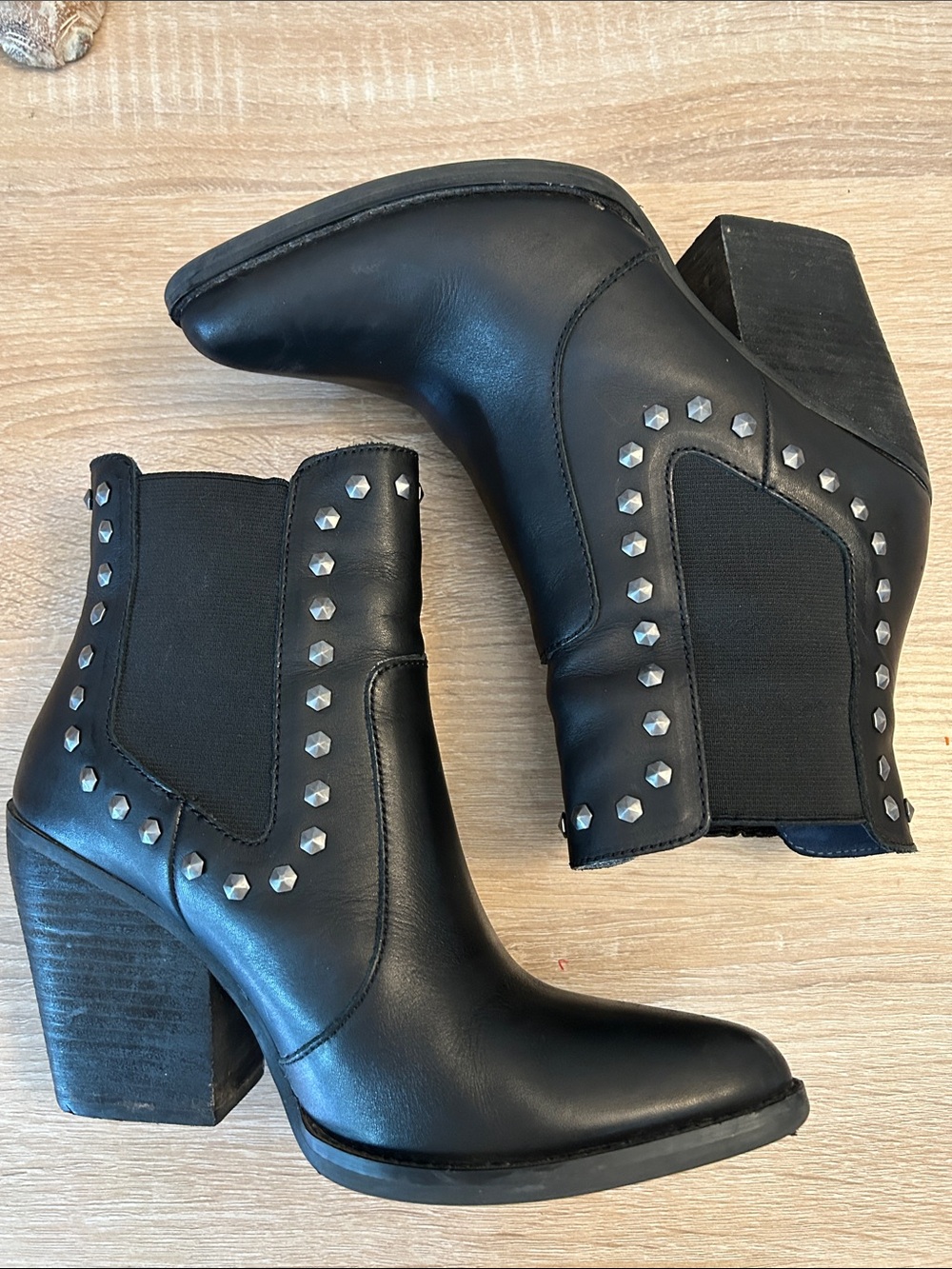 Dingo Stay Sassy Western Black Leather Studded Block Heel Booties - Size 8